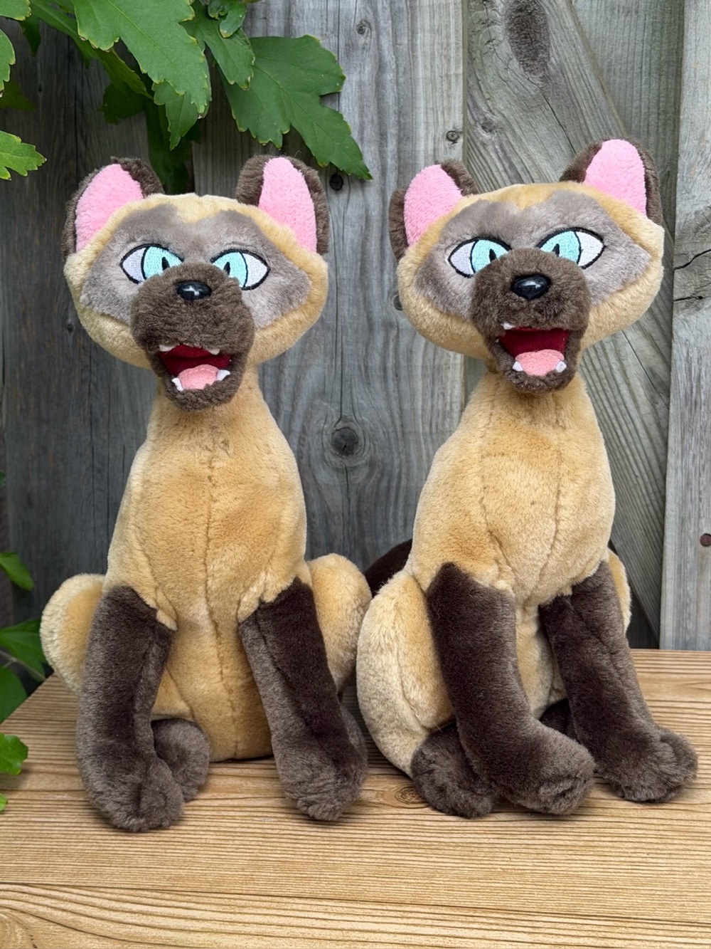 Vintage Disney Villains Lady & The Tramp SI AM Siamese Cats 10" Plush Set - READ
